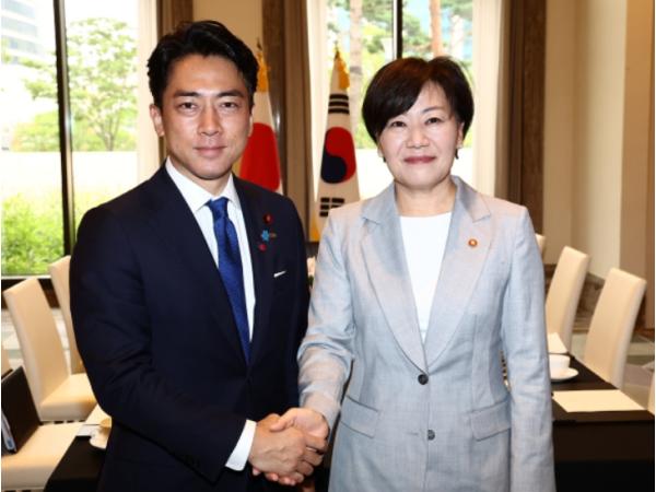 농식품부, 송미령-고이즈미 한·일 농업장관 7년 만에 첫 양자 대면 기사 이미지