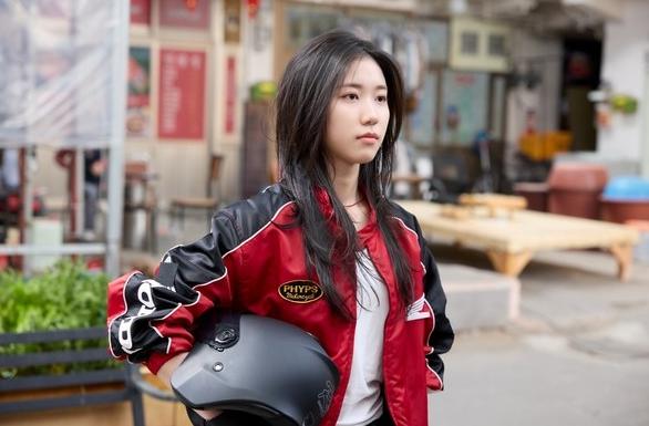 '신사장 프로젝트' 이레, 생활력 만렙 MZ 배달 요원 이시온으로 출격! 프로 배달러의 매콤한 질주가 시작된다! 기사 이미지